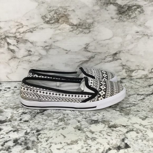 Austin Trading Company Shoes - Austin Trading Company Women's Sneakers/Tennis Shoes